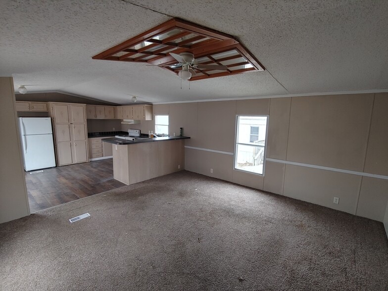 More Photos Of 1128 47, Troy Manufactured Housing Mobile Home Park For Sale