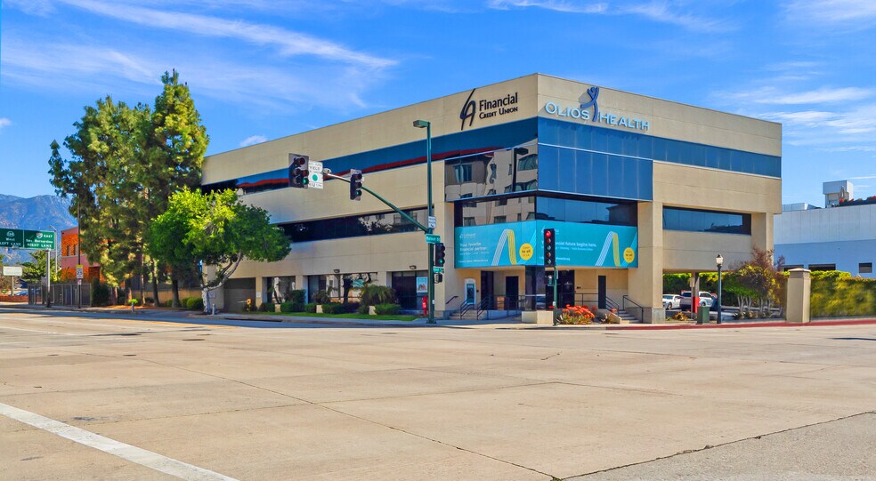 Primary Photo Of 224 N Fair Oaks Ave, Pasadena Medical For Lease