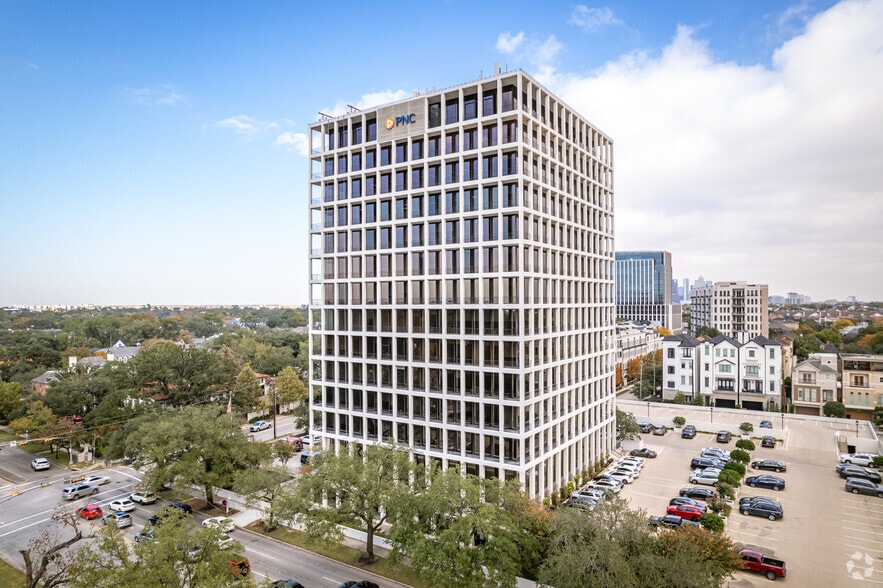 More Photos Of 2001 Kirby Dr, Houston Office For Lease