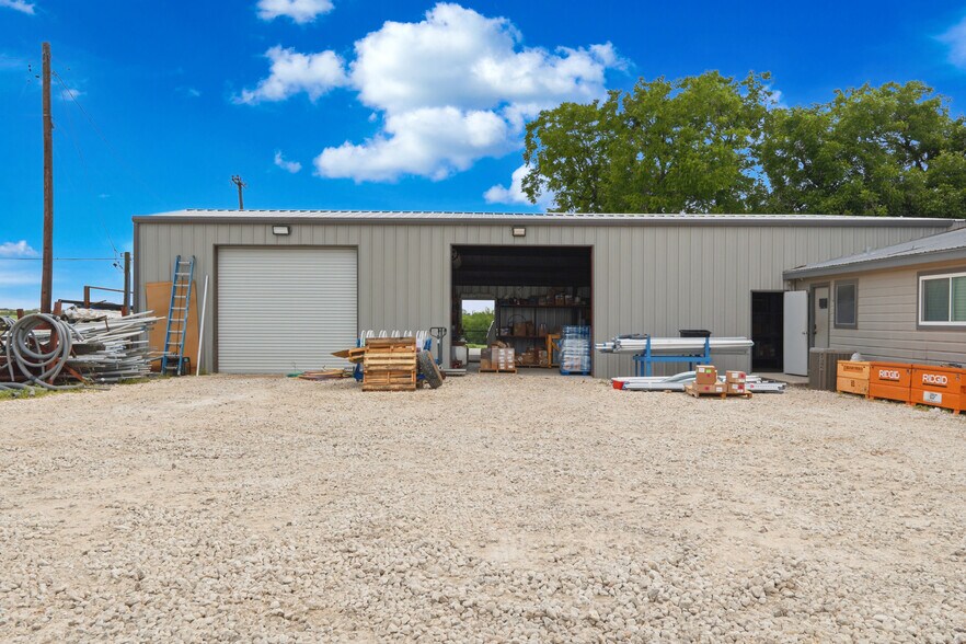 More Photos Of 1512 Posey Rd, San Marcos Office For Sale
