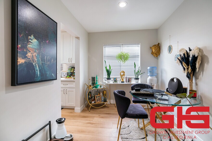 More Photos Of 239 S Madison Ave, Pasadena Apartments For Sale