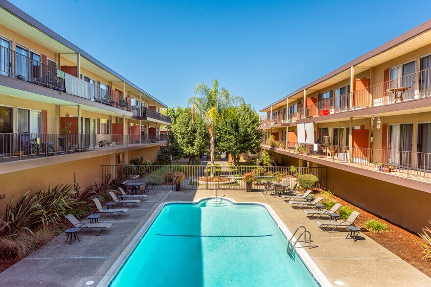 More Photos Of 155 Nova Albion Way, San Rafael Apartments For Sale