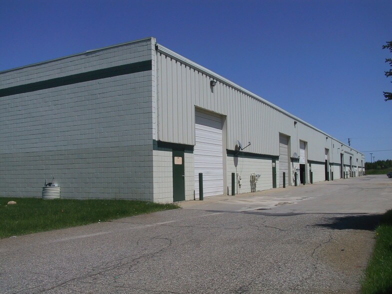 More Photos Of 3200-3214 Adventure Ln, Oxford Warehouse For Lease