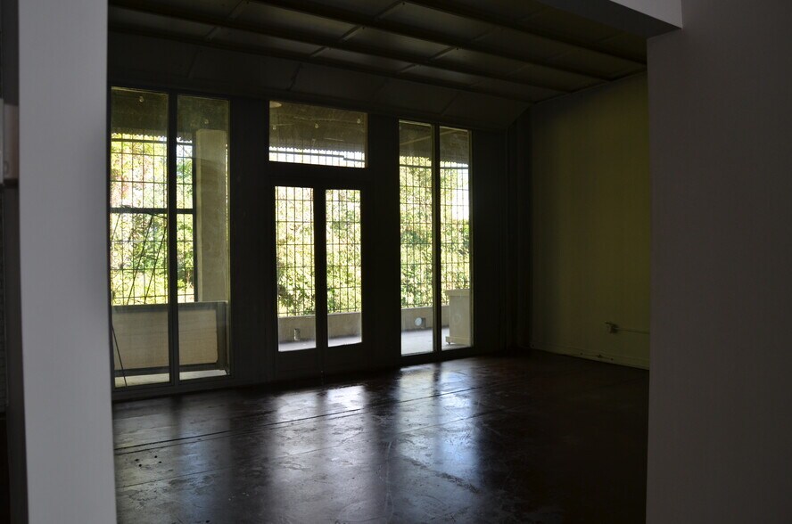 More Photos Of 996 Huff Rd NW, Atlanta Warehouse For Lease