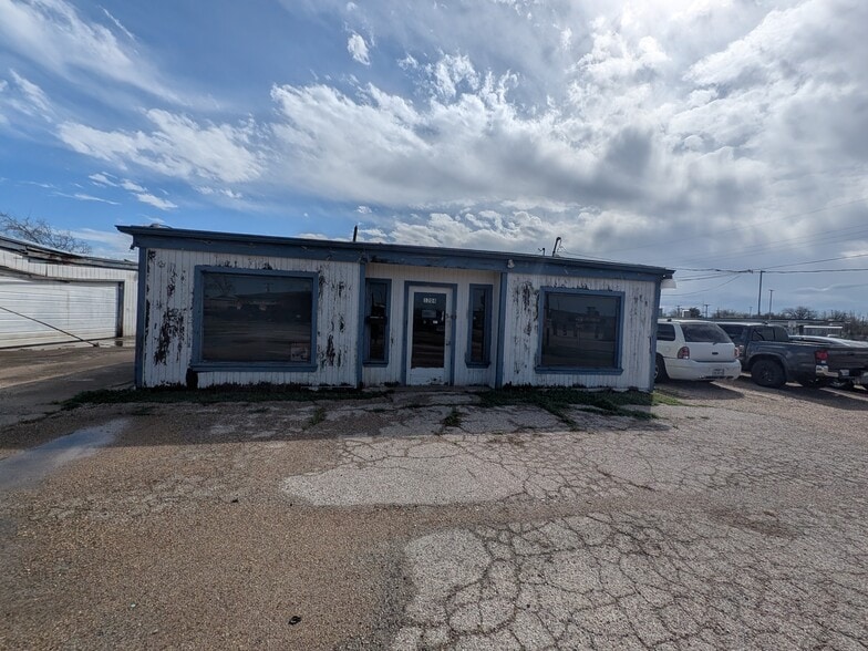 More Photos Of 1204 K Ave, Plano Storefront Retail Office For Lease