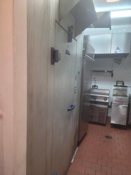 More Photos Of 69 Clinton St, New York Apartments For Lease