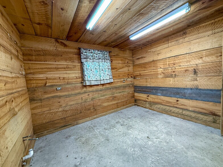 More Photos Of 1682 FM 980 Rd, Huntsville Land For Sale