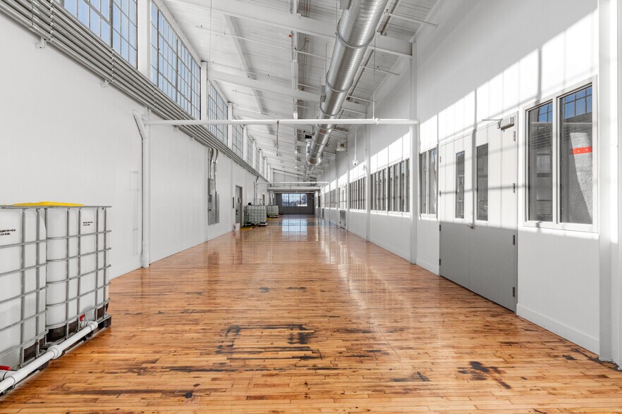 More Photos Of 1305 S Cedar St, Lansing Warehouse For Sale