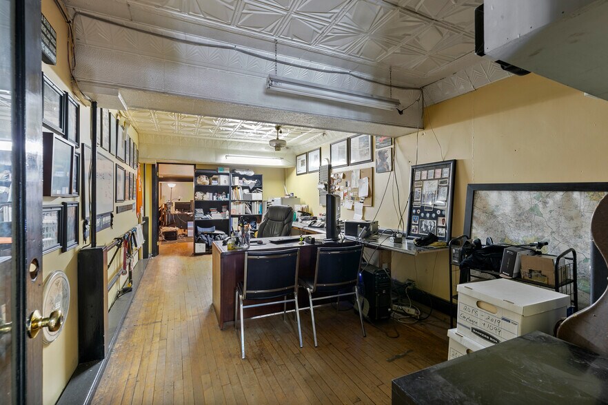 More Photos Of 310 W Broad St, Richmond Storefront For Sale