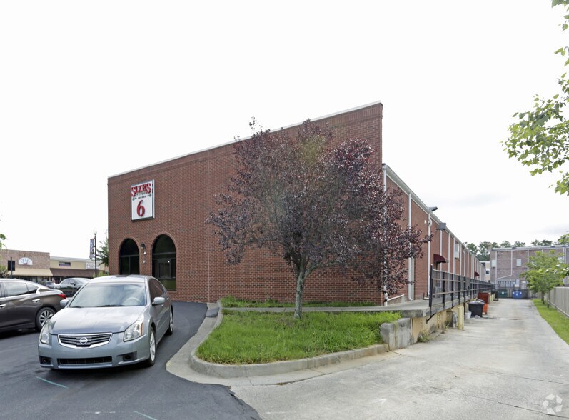 More Photos Of 650 Henderson Dr, Cartersville General Retail For Lease