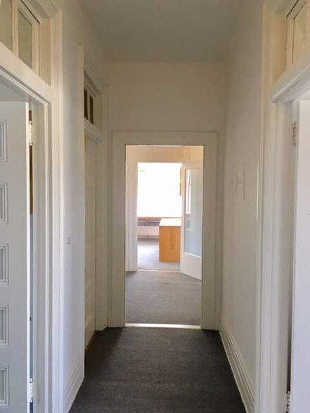 More Photos Of 138 Main St, Sag Harbor Office For Sale