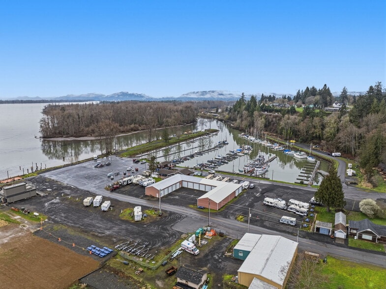 More Photos Of 180 2nd St, Cathlamet Apartments For Sale