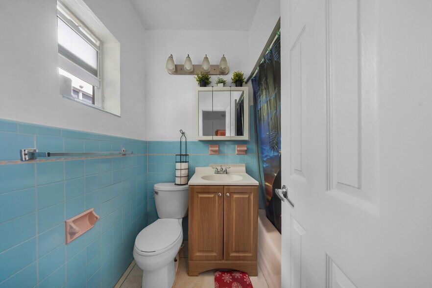 More Photos Of 1035 NW 4th St, Miami Apartments For Sale