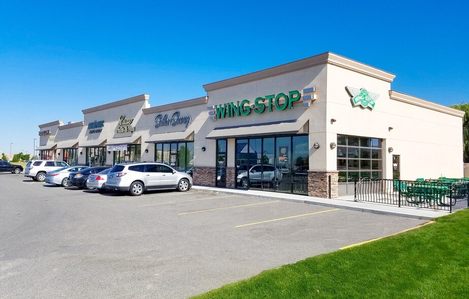 More Photos Of 6627 Burden Blvd, Pasco Storefront For Sale