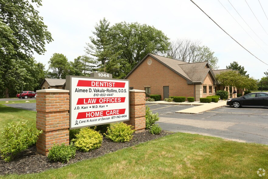 More Photos Of 1044 N Irish Rd, Davison Office For Lease