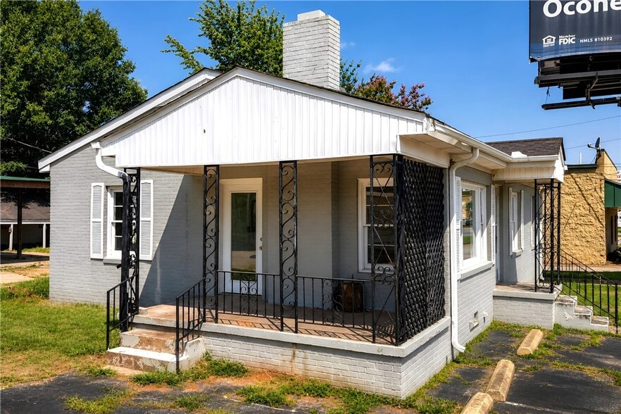More Photos Of 1469 Blue Ridge Blvd, Seneca Carwash For Sale