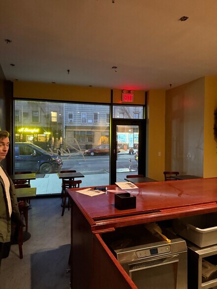 More Photos Of 550 Metropolitan Ave, Brooklyn Apartments For Lease