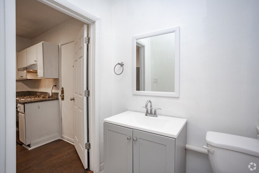 More Photos Of 328 S Mathilda St, Pittsburgh Multifamily For Sale