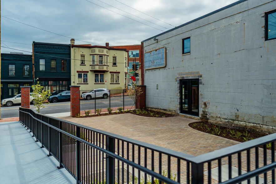 More Photos Of 1111 Marion Barry Ave SE, Washington Office For Lease