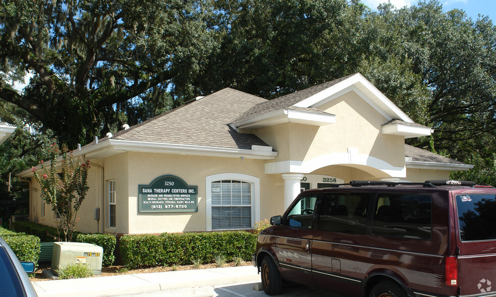 Primary Photo Of 3250-3258 Cove Bend Dr, Lutz Medical For Lease