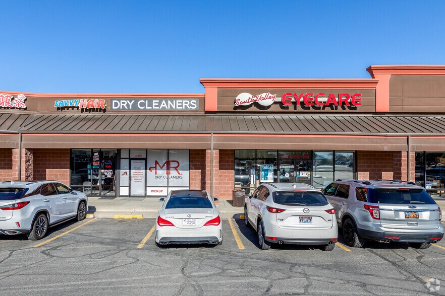 More Photos Of 10310-10384 S Redwood Rd, South Jordan Freestanding For Lease