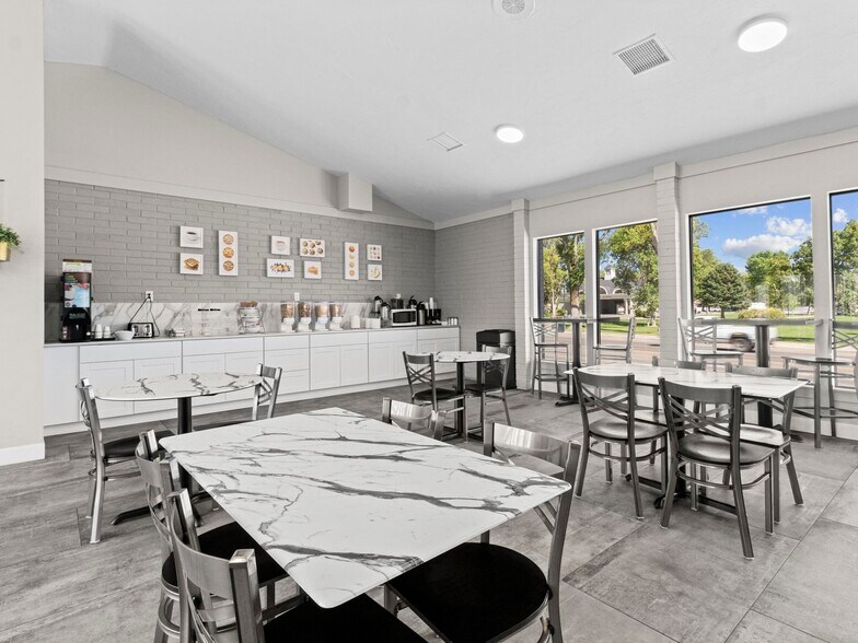 More Photos Of 333 N Main St, Richfield Hotel For Sale