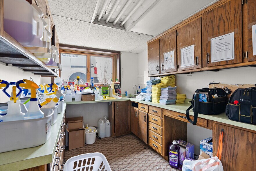 More Photos Of 101 S Main St, Pine Island General Retail For Sale