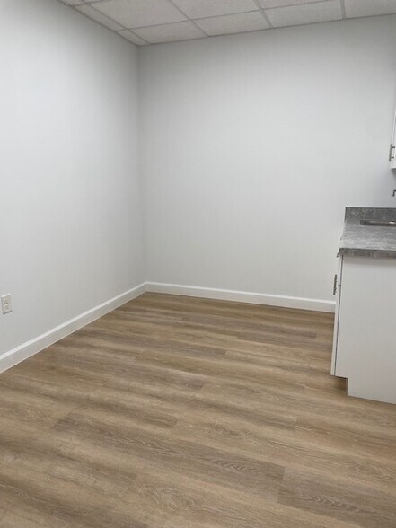 More Photos Of 4900 S University Dr, Davie Unknown For Lease