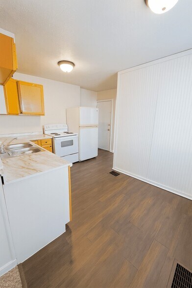 More Photos Of 3841 Carroll Ave, Dayton Apartments For Sale