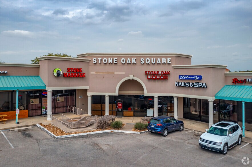 More Photos Of 19202 Stone Oak Pky, San Antonio Storefront Retail Office For Lease