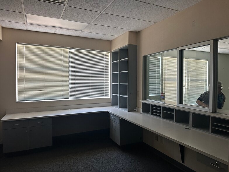 More Photos Of 2130 Forest Hills Rd W, Wilson Medical For Lease