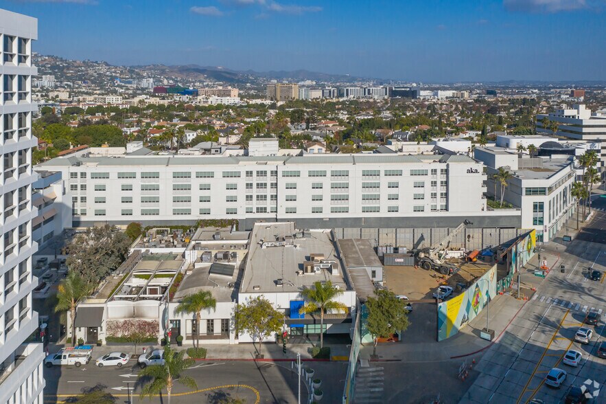 More Photos Of 166 N Canon Dr, Beverly Hills Office For Lease