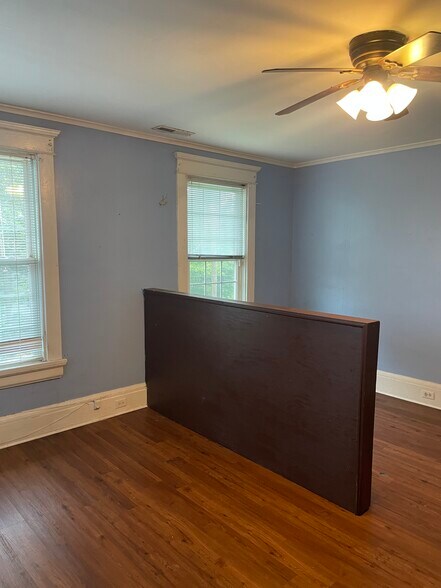 More Photos Of 1101 N Mangum St, Durham Storefront Retail Office For Lease