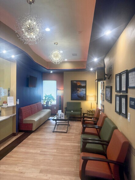 More Photos Of 1900 Matlock Rd, Mansfield Medical For Sale