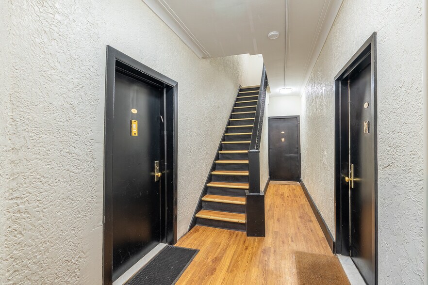 More Photos Of 5-16 47th Rd, Long Island City Apartments For Sale