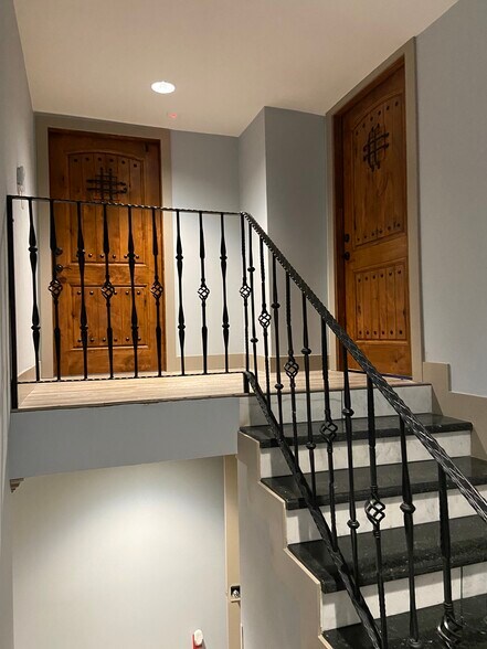 More Photos Of 209 N Pacific Ave, San Pedro Medical For Sale