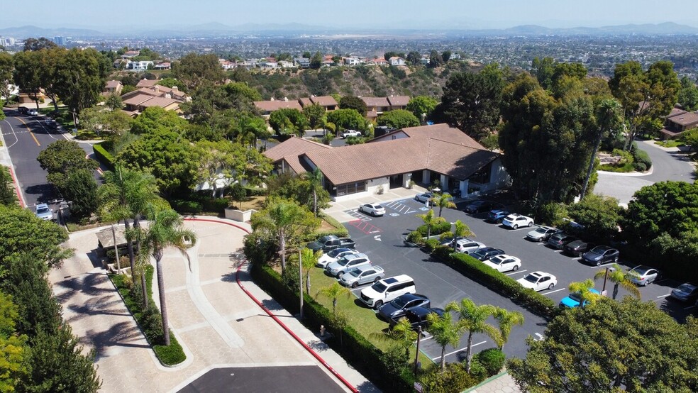 Primary Photo Of 6435-6437 Caminito Blythefield, La Jolla Office For Lease