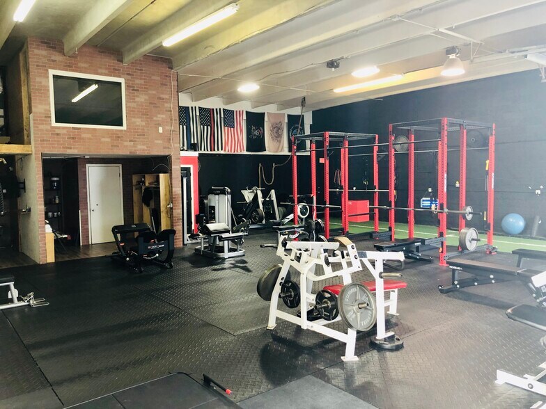 More Photos Of 1109 Okeechobee Rd, West Palm Beach Warehouse For Lease