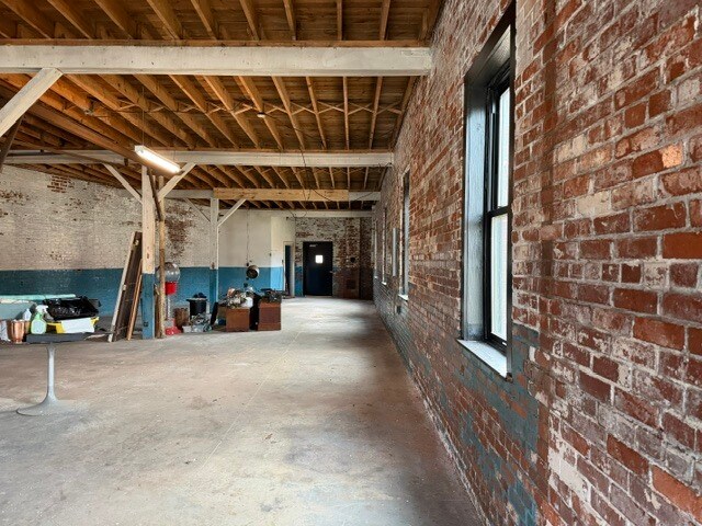 More Photos Of 141 Depot St, Roxboro Office For Lease