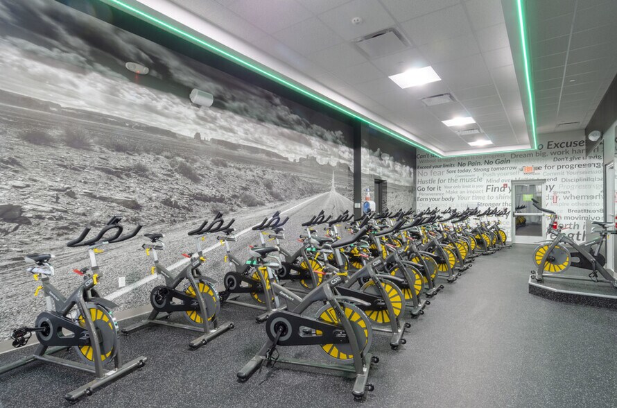 More Photos Of 473 E Washington St, North Attleboro General Retail For Sale