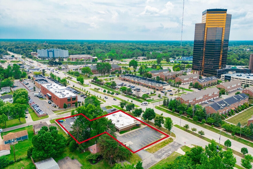 More Photos Of 25354 Evergreen Rd, Southfield Medical For Lease