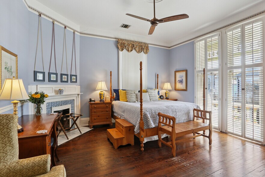 More Photos Of 4117 Perrier St, New Orleans Hotel For Sale