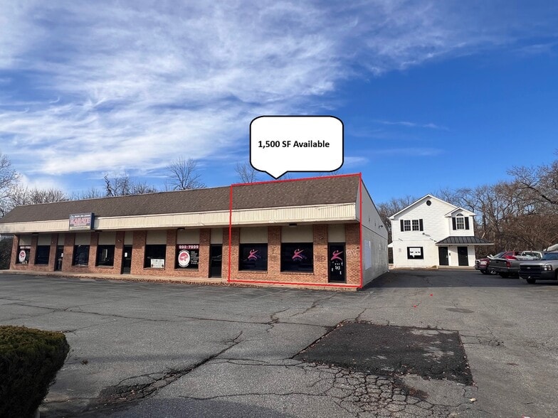 More Photos Of 2419 W Newport Pike, Wilmington Storefront Retail Office For Lease
