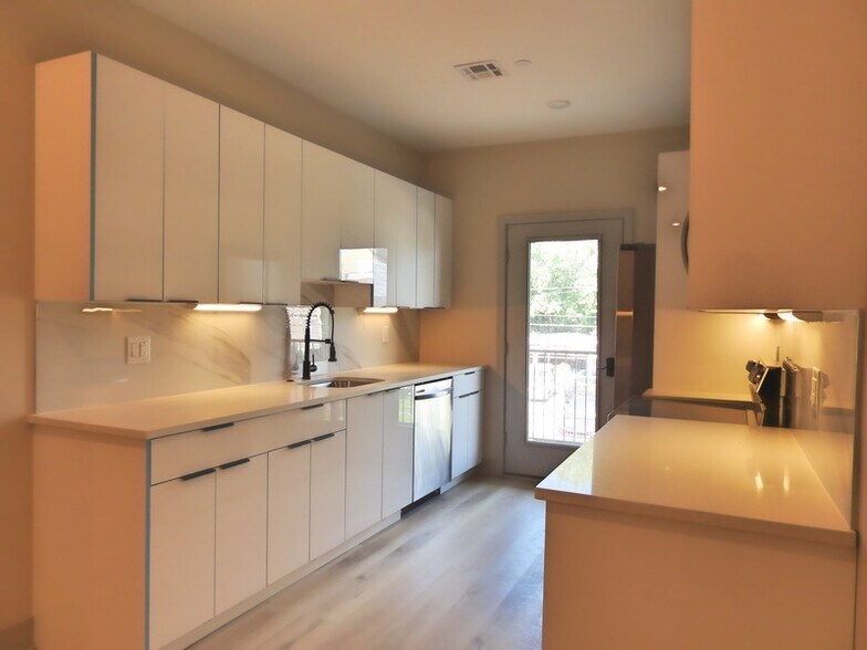 More Photos Of 2328-2344 N 2nd St, Philadelphia Apartments For Sale