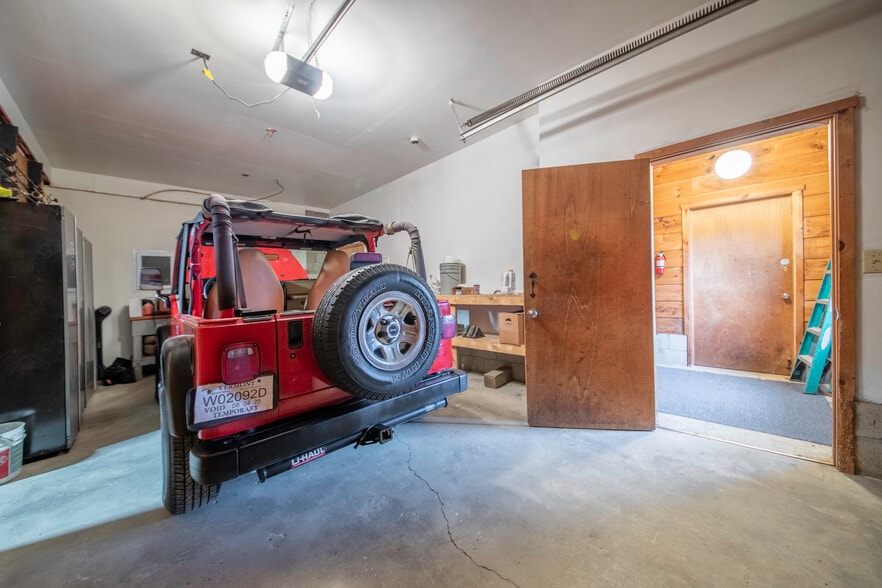 More Photos Of 798 Route 100, Wilmington Flex For Sale