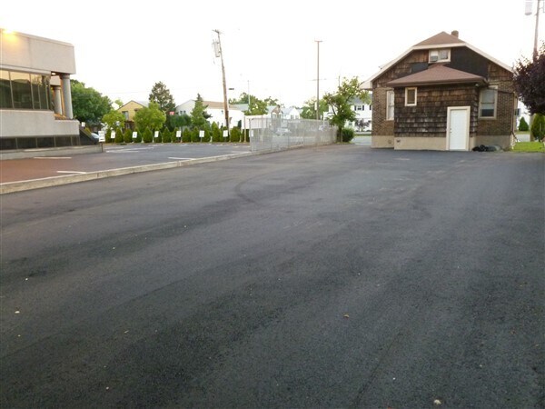 More Photos Of 1911 Richmond Ave, Staten Island Medical For Lease