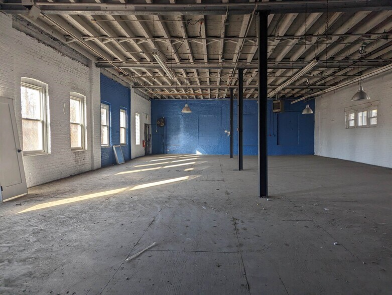 More Photos Of 13-31 New York Ave, Newark Industrial For Sale