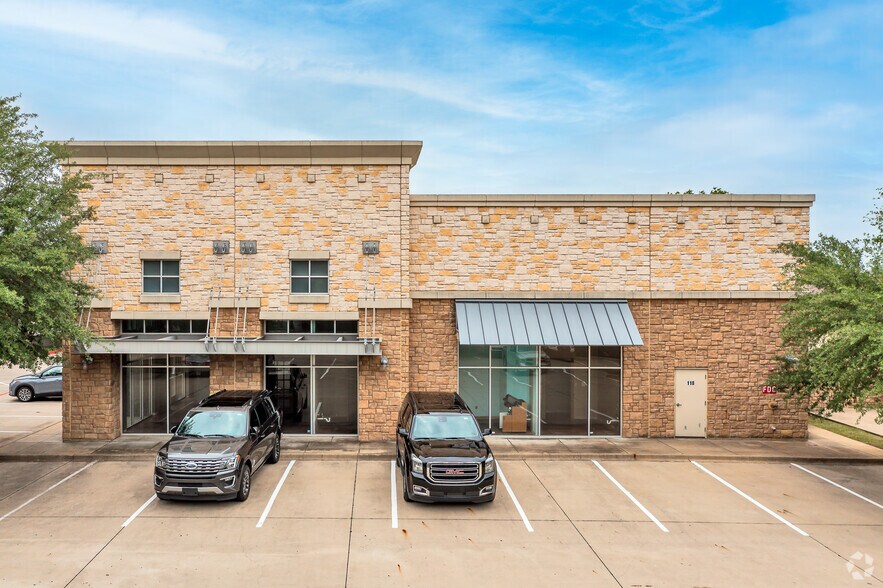 More Photos Of 1651 W Eldorado Pky, McKinney Unknown For Lease