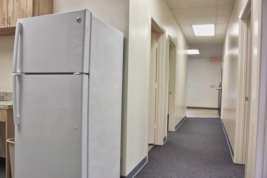 More Photos Of 524 Westgreen Blvd, Katy Medical For Lease