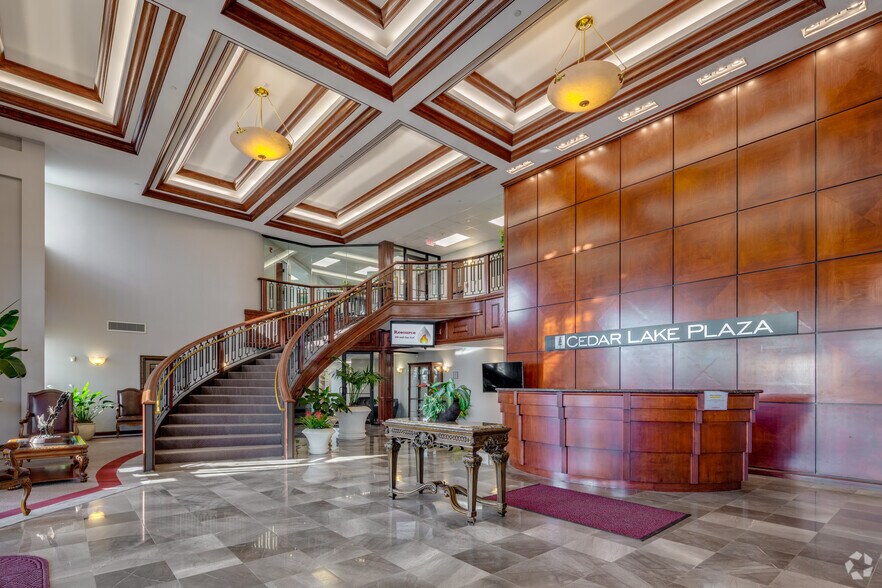 More Photos Of 701 Cedar Lake Blvd, Oklahoma City Office For Lease